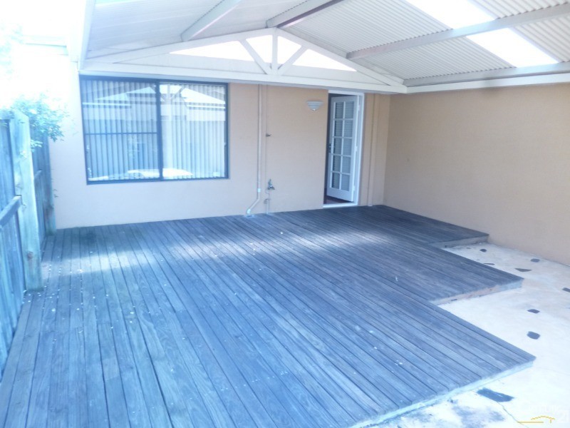 4 SIENA LANE, Ellenbrook WA 6069