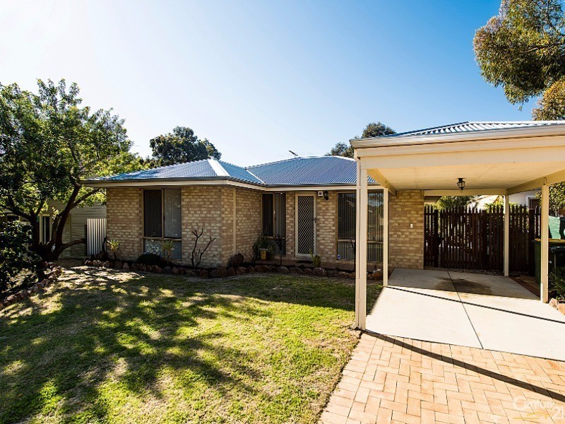 13 Gladstone Ave, Swan View WA 6056