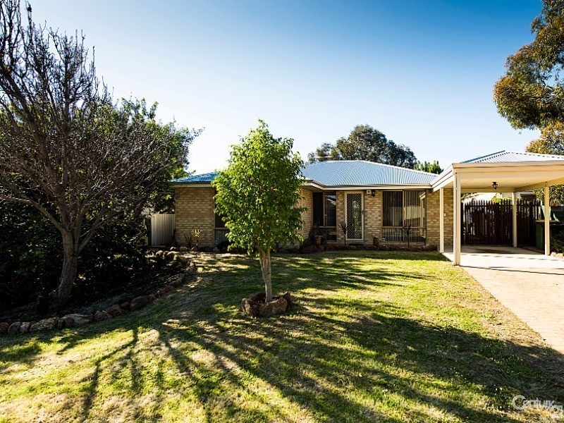 13 Gladstone Ave, Swan View WA 6056