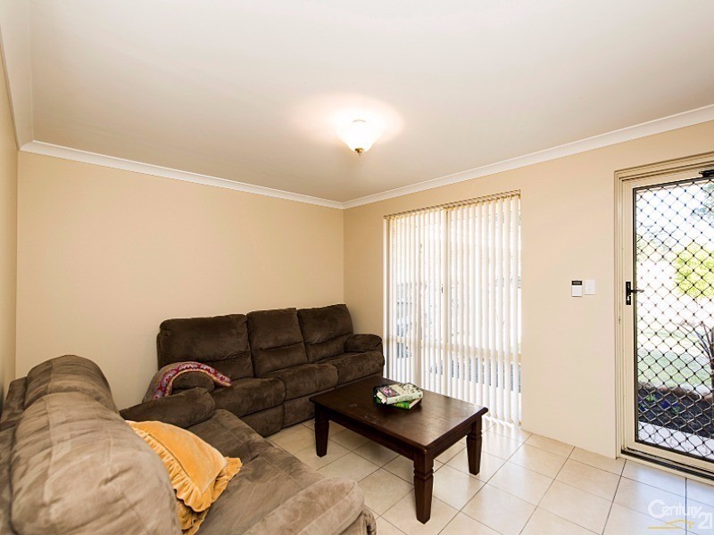 13 Gladstone Ave, Swan View WA 6056