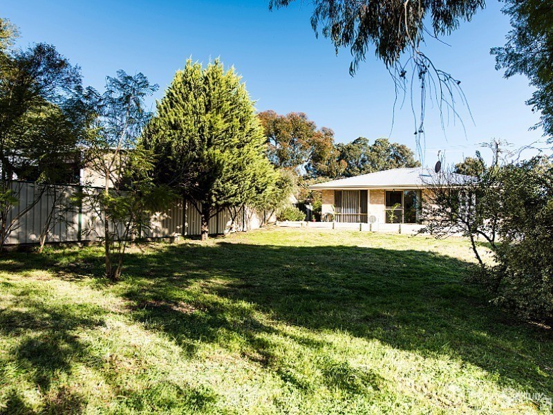 13 Gladstone Ave, Swan View WA 6056