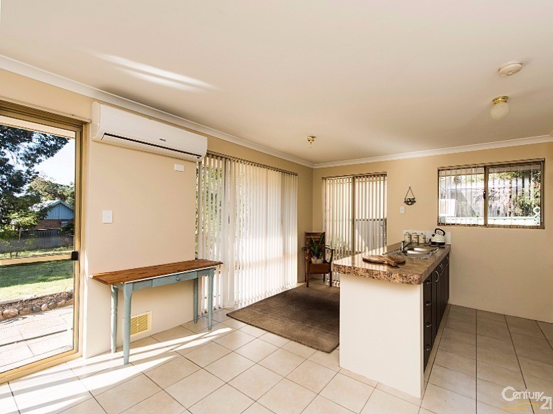 13 Gladstone Ave, Swan View WA 6056