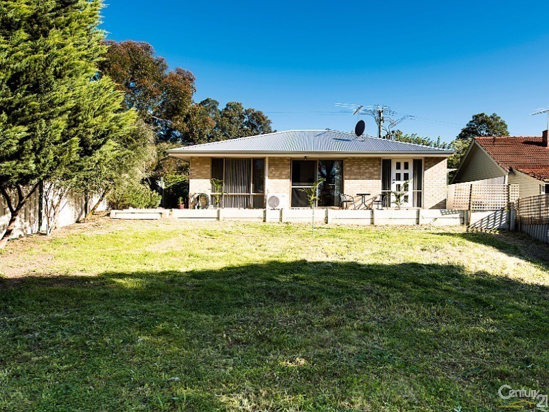 13 Gladstone Ave, Swan View WA 6056