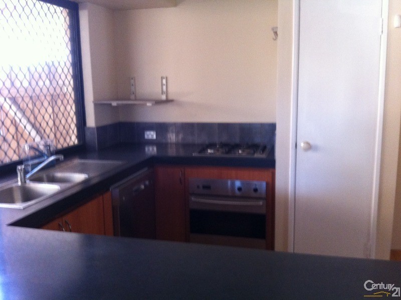 6  MIRIMAS COURT, Ellenbrook WA 6069