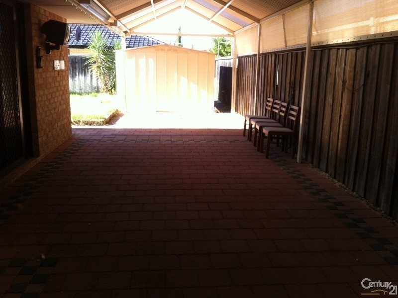 6  MIRIMAS COURT, Ellenbrook WA 6069