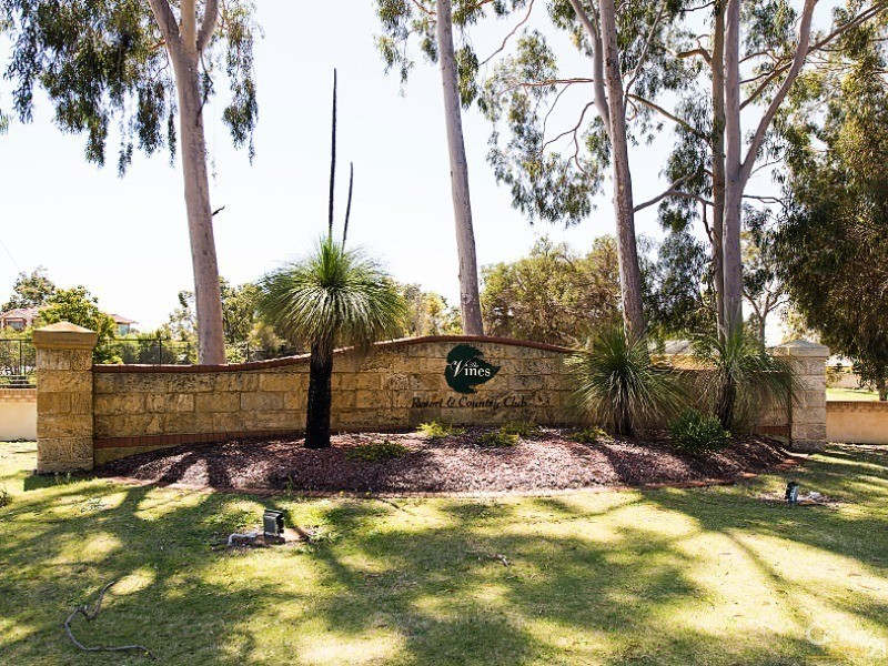 33 The Fairways, The Vines WA 6069