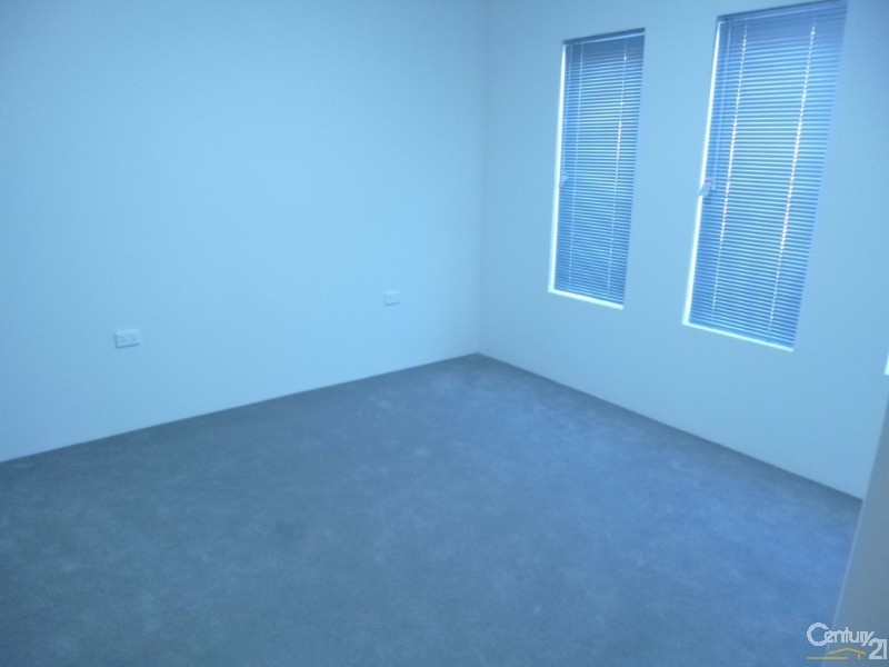 3/1 URBAN LANE, Ellenbrook WA 6069