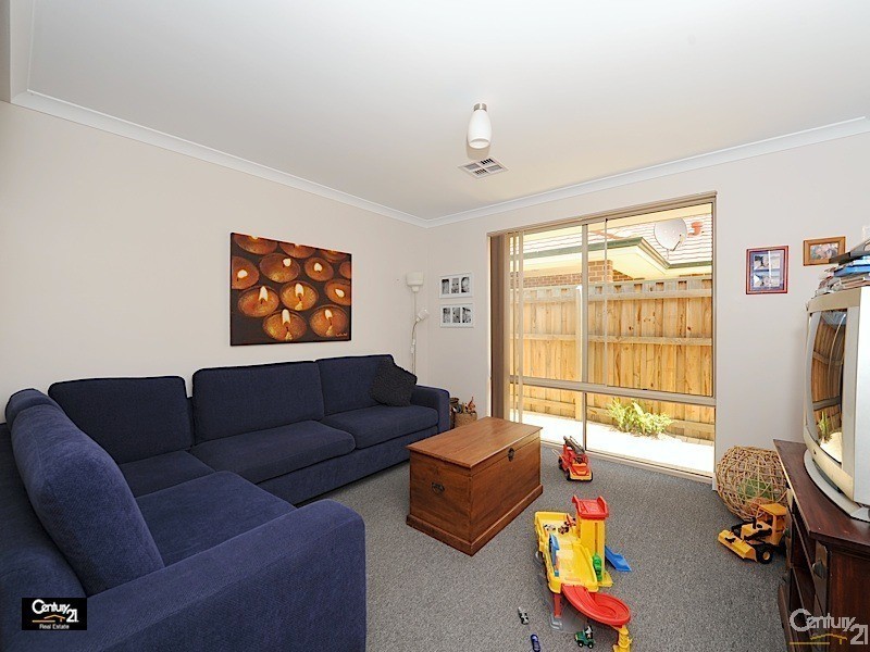 7 Heathland Terrace, Ellenbrook WA 6069