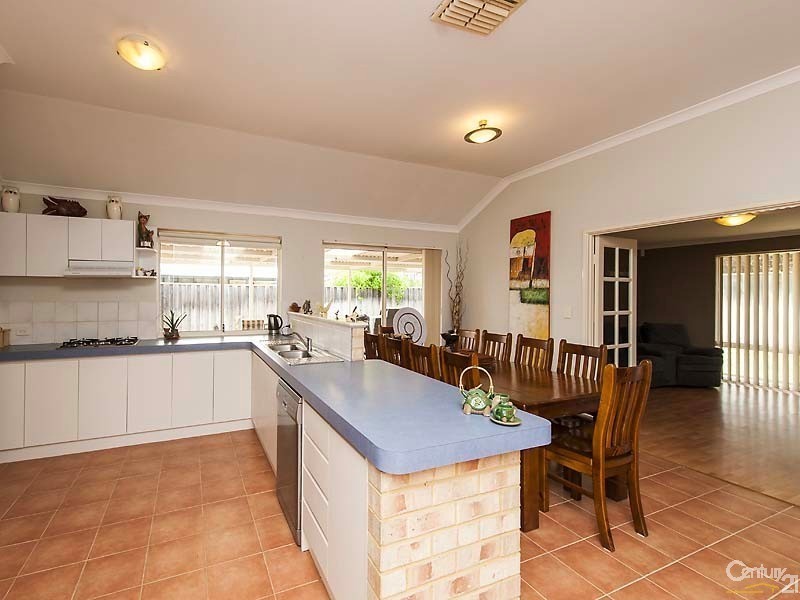 4  Lissadell Terrace, Ellenbrook WA 6069