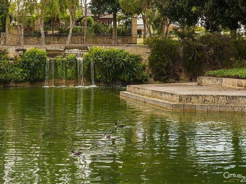 4  Lissadell Terrace, Ellenbrook WA 6069