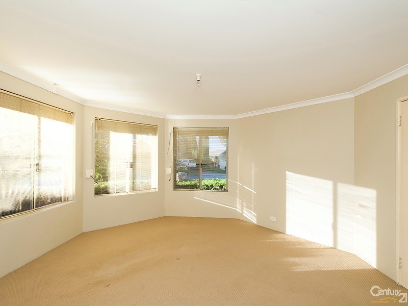 6 Karbar Pass, Ellenbrook WA 6069