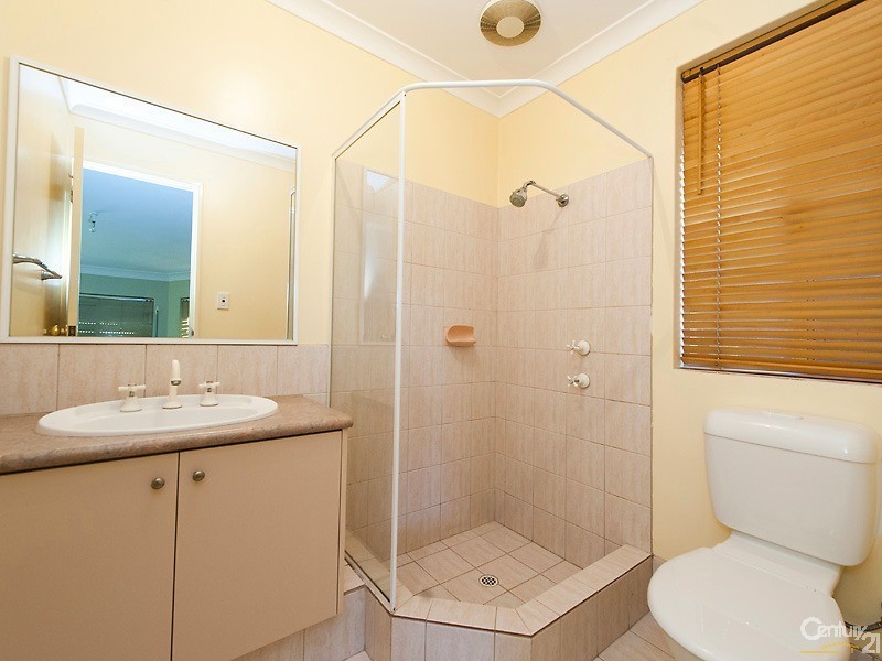6 Karbar Pass, Ellenbrook WA 6069