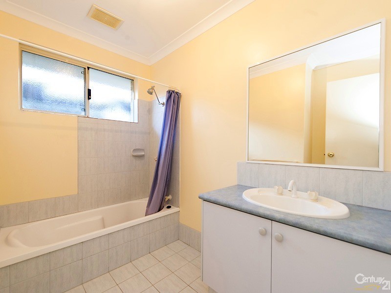 6 Karbar Pass, Ellenbrook WA 6069