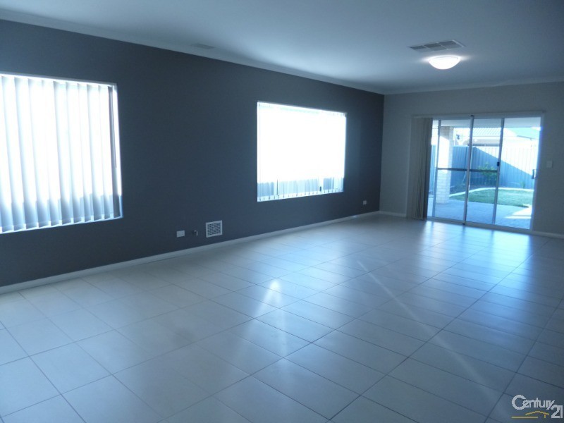 10 Verbana Drive, Aveley WA 6069
