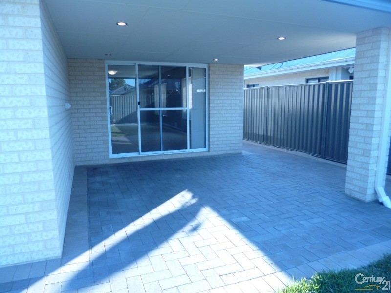 10 Verbana Drive, Aveley WA 6069