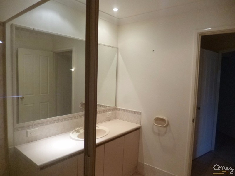 4 Maplewood Green, Ellenbrook WA 6069