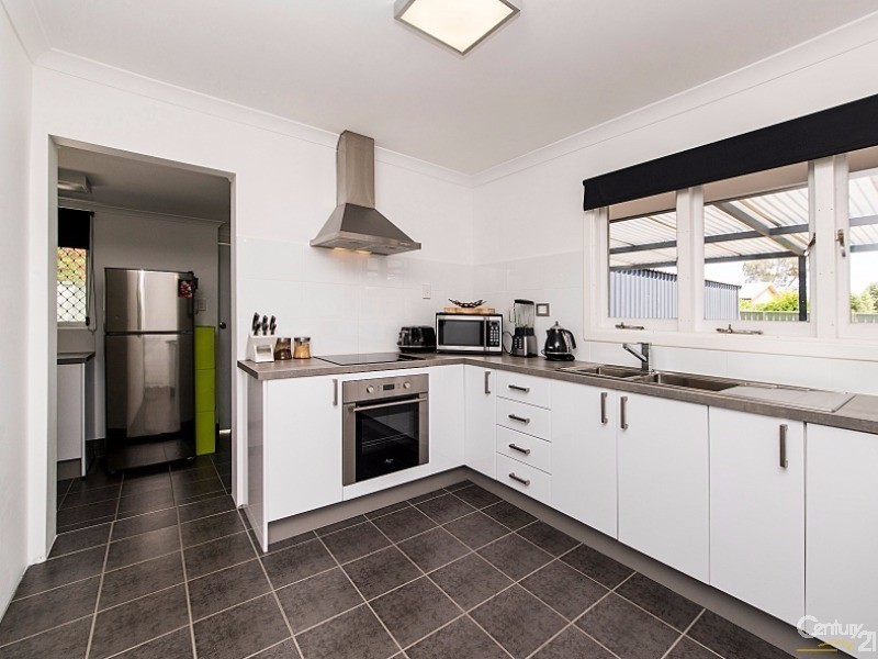 52 North Ave, Bullsbrook WA 6084