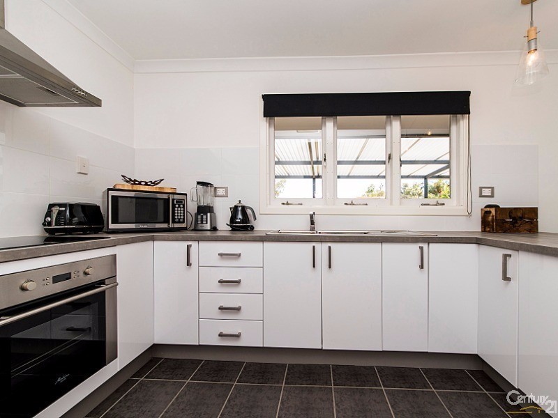 52 North Ave, Bullsbrook WA 6084