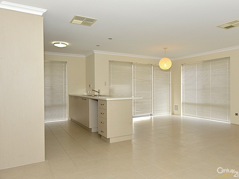 28 Wishard Circuit, Aveley WA 6069