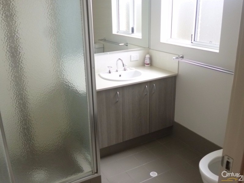 16 Holdsworth Avenue, Aveley WA 6069