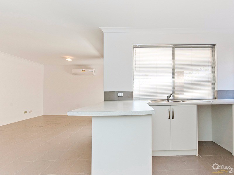 4/11 Hodnet Bend, The Vines WA 6069