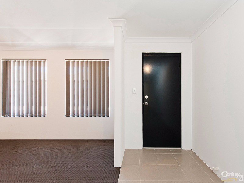 4/11 Hodnet Bend, The Vines WA 6069