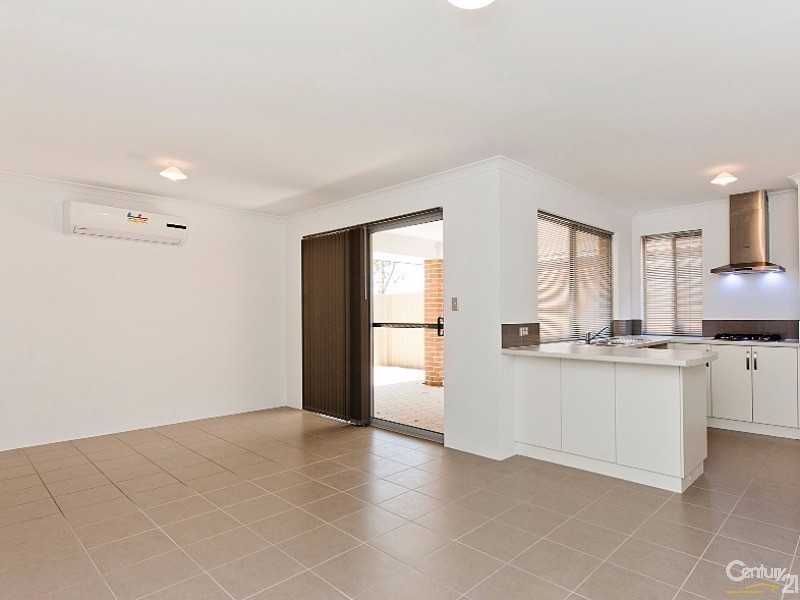 4/11 Hodnet Bend, The Vines WA 6069