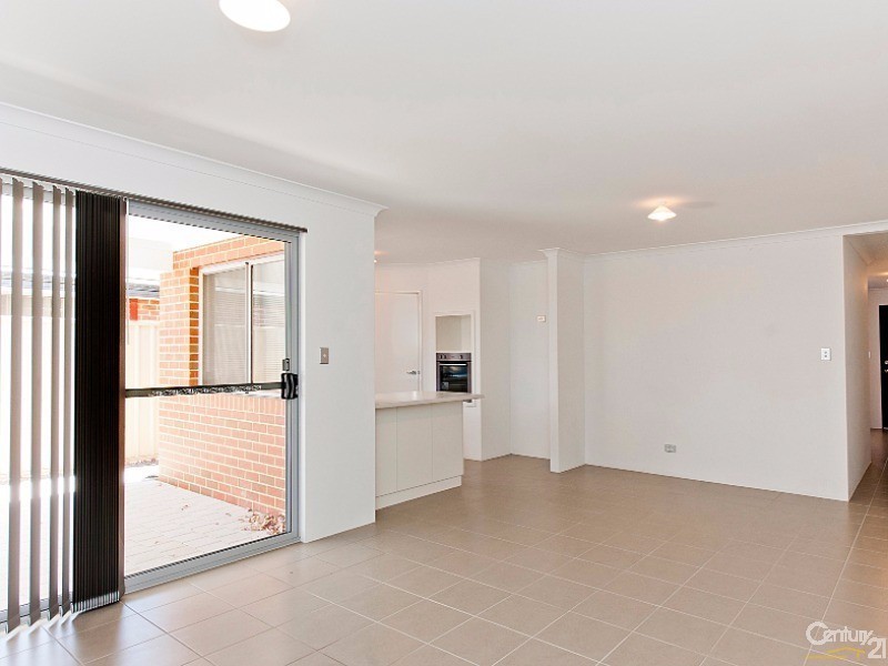 4/11 Hodnet Bend, The Vines WA 6069