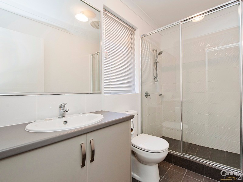 4/11 Hodnet Bend, The Vines WA 6069