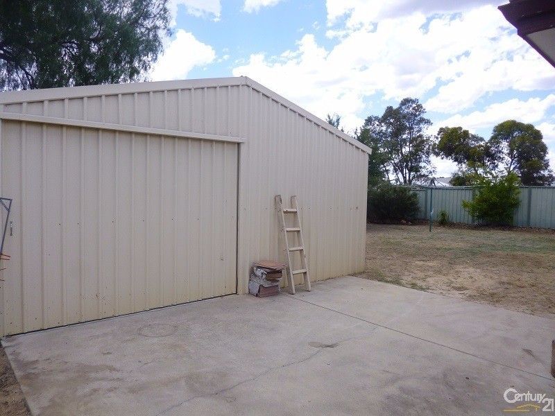 43 North Ave, Bullsbrook WA 6084