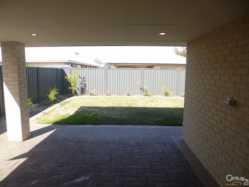 6 Verbana Street, Aveley WA 6069