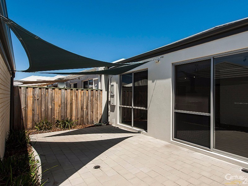 16 Minnie Lane, Ellenbrook WA 6069