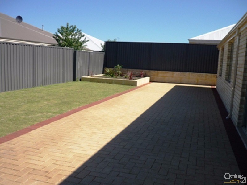 83  Edgecombe Pass, Ellenbrook WA 6069