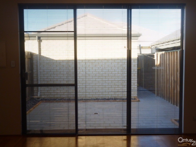 17 Riverland Drive Ellenbrook, Ellenbrook WA 6069