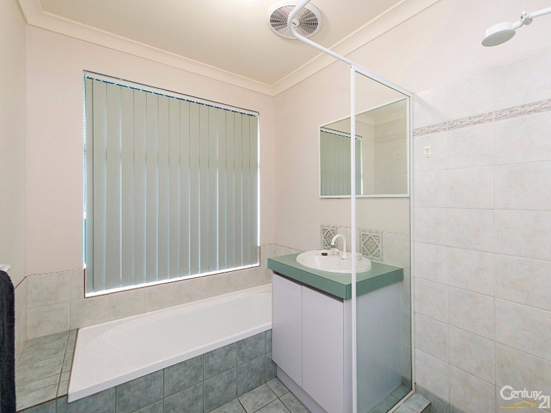 36 St Elias Place, Caversham WA 6055