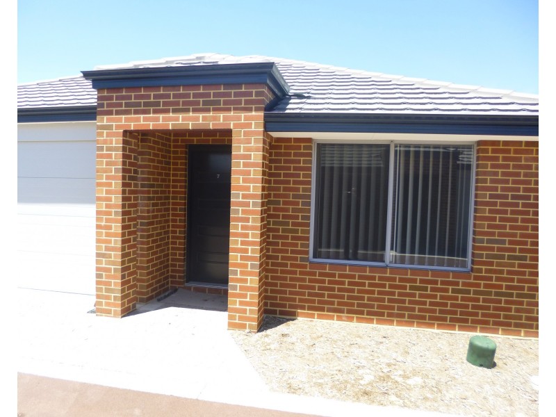 7/11 Hodnet Bend, The Vines WA 6069