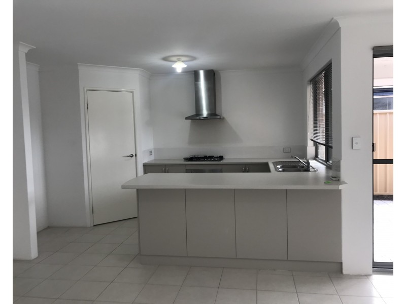 7/11 Hodnet Bend, The Vines WA 6069