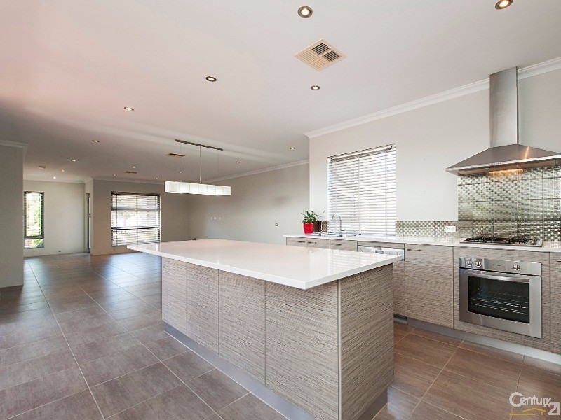 19 Bundaleer Ave, Ellenbrook WA 6069