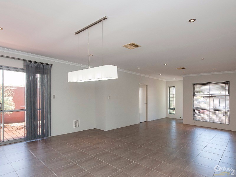 19 Bundaleer Ave, Ellenbrook WA 6069