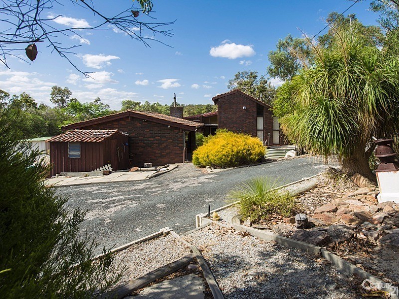 18 Robinson Road, Darlington WA 6070
