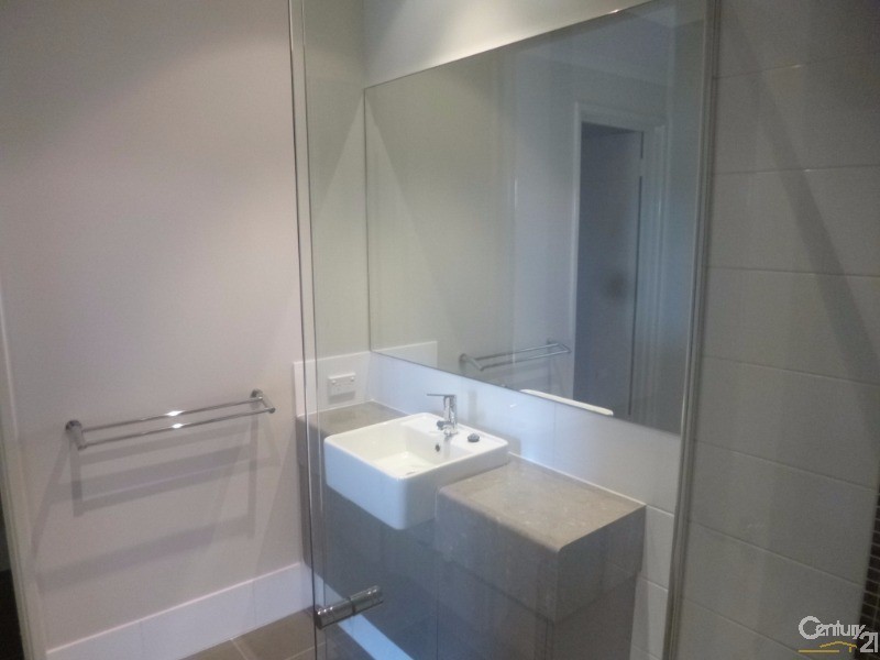 28 LAGO PROMENADE, Aveley WA 6069