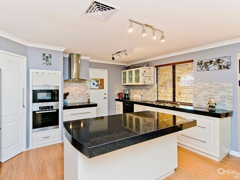 10 Blackwood Rise, Ellenbrook WA 6069