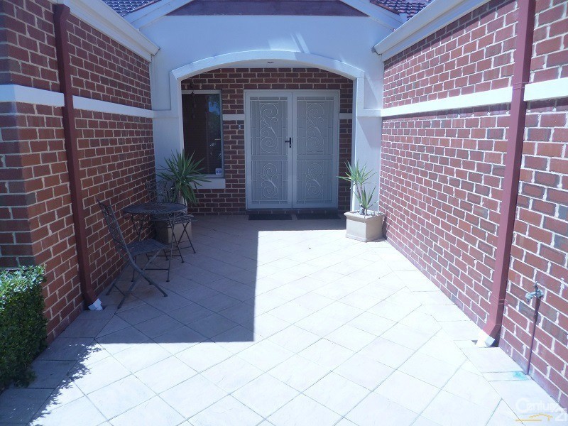 7 Lich Gate, Aveley WA 6069