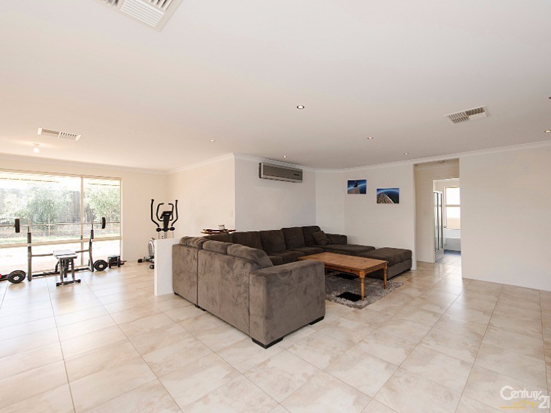 26 Coniston Drive, Ellenbrook WA 6069