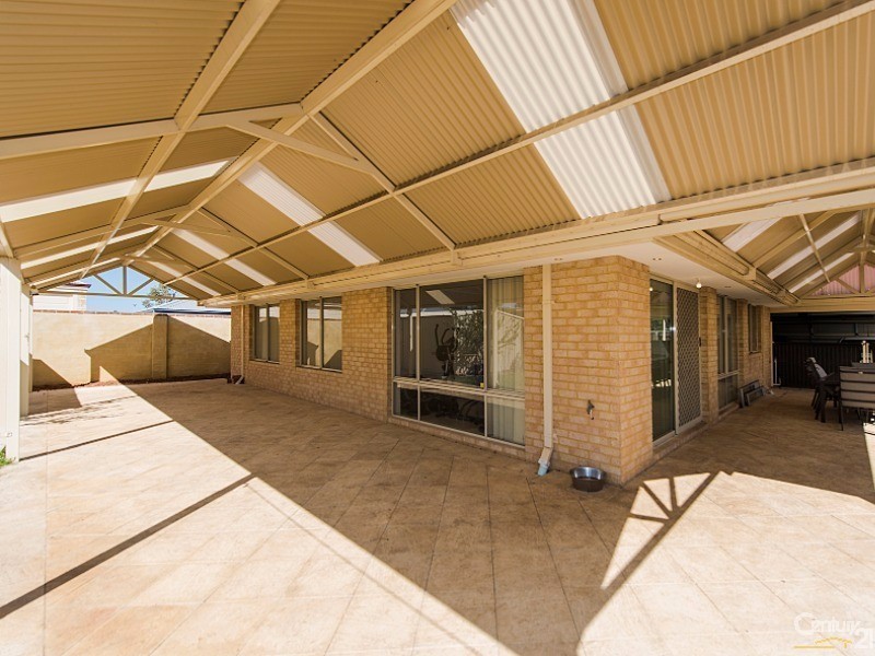 26 Coniston Drive, Ellenbrook WA 6069