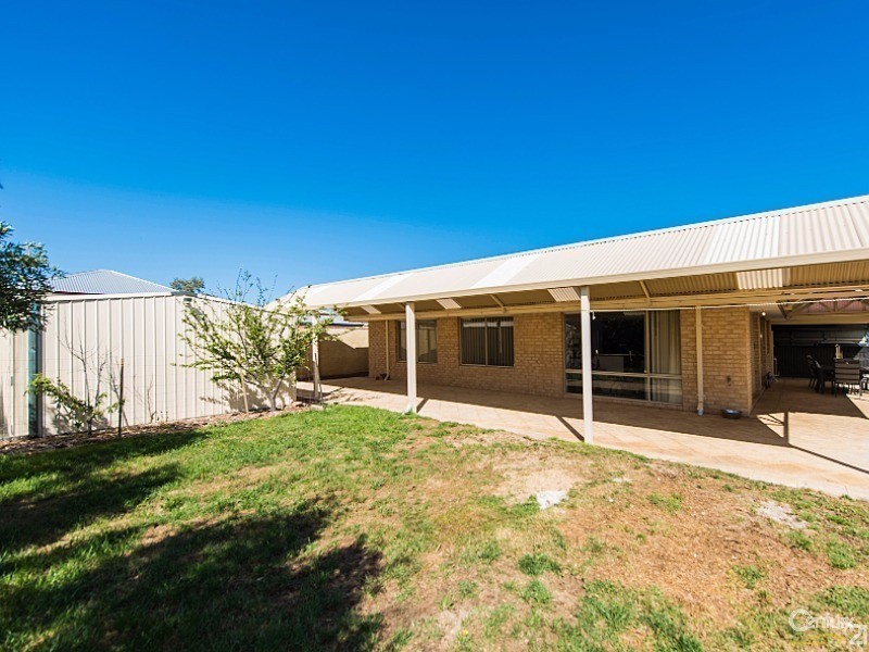 26 Coniston Drive, Ellenbrook WA 6069