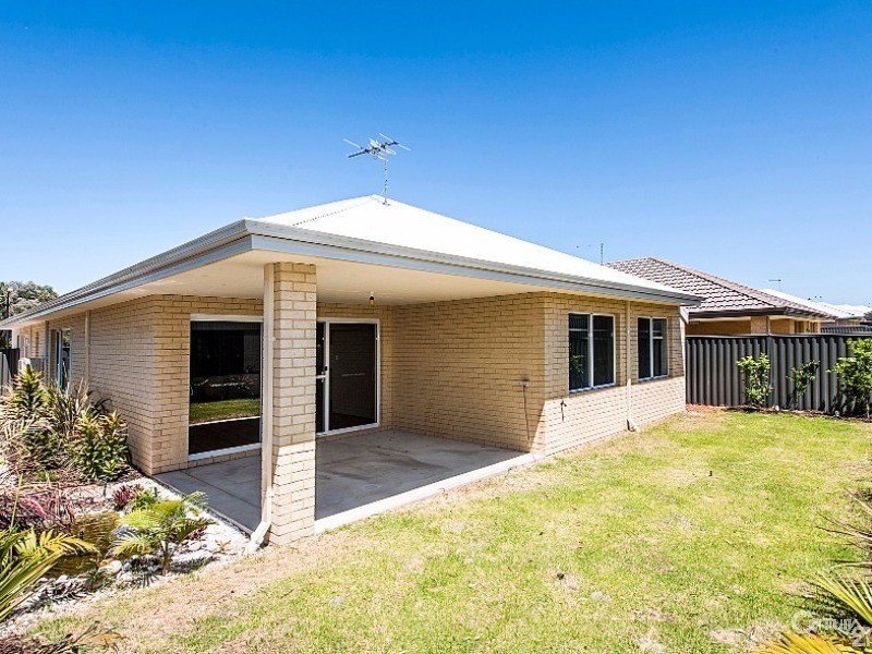 21 Bolero Road, Aveley WA 6069
