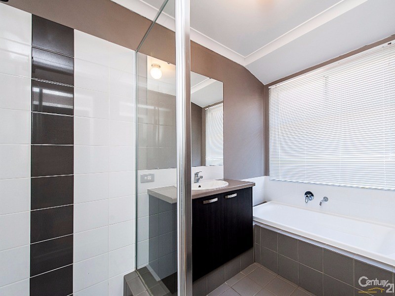 21 Bolero Road, Aveley WA 6069