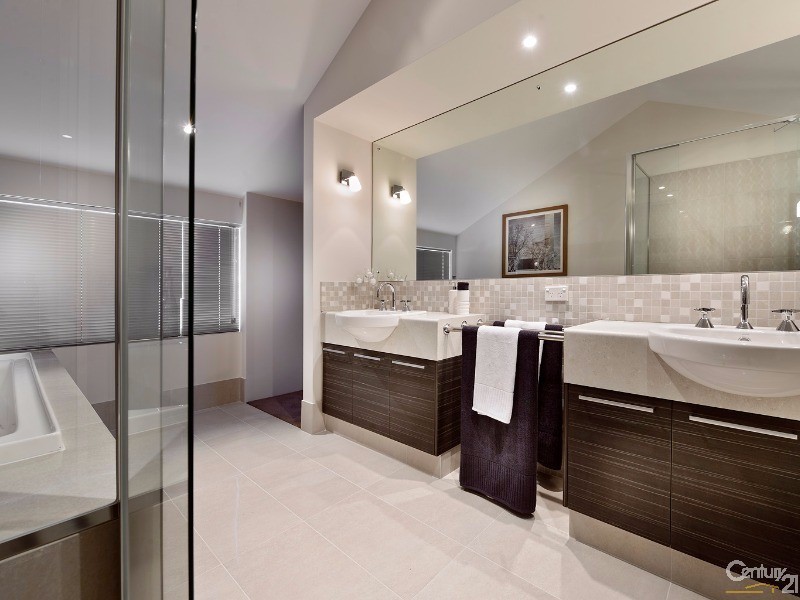 9 Adlington Way, Ellenbrook WA 6069