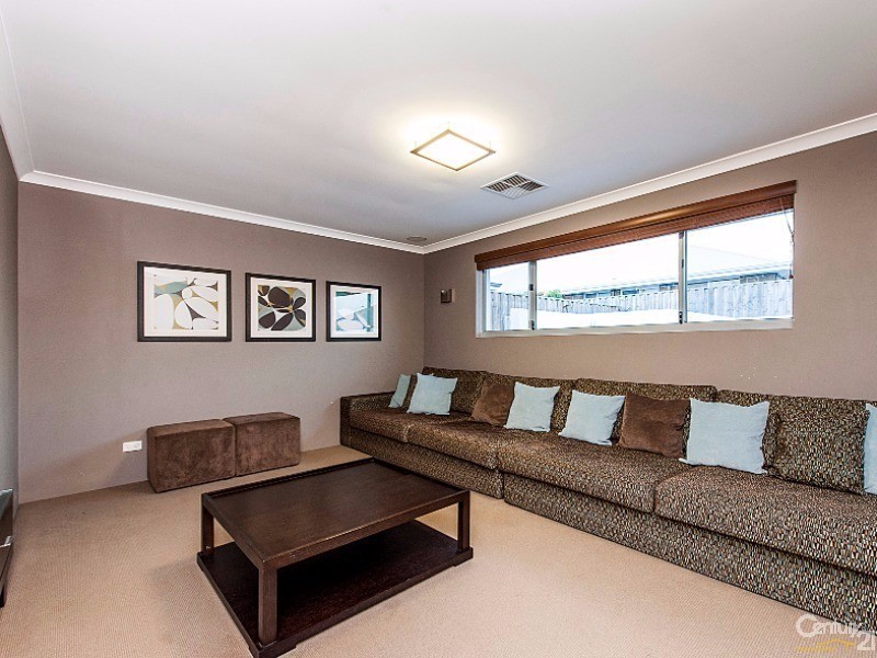 9 Adlington Way, Ellenbrook WA 6069